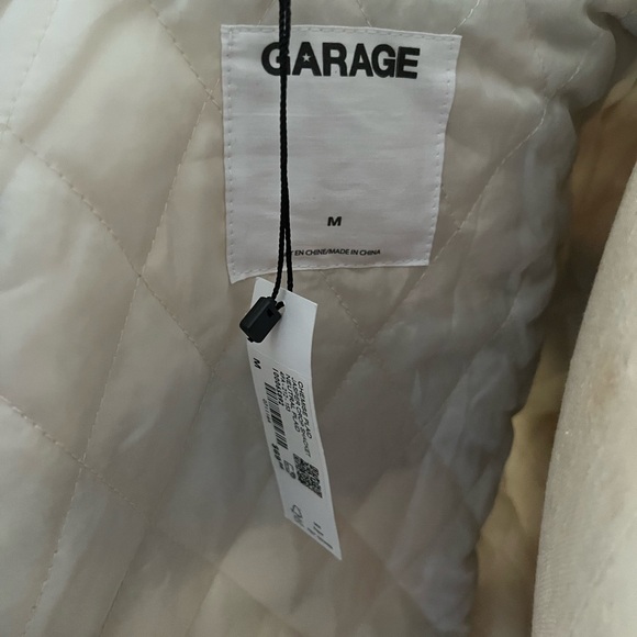 NWT Garage Jacket Womens Sz Medium Beige Plaid Cropped Jacket w/ quilted lining. - Picture 5 of 5